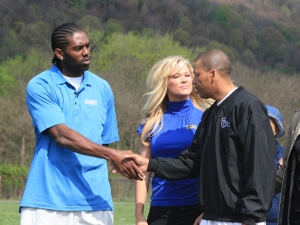 Randy Moss, NASCAR Angels host Shannon Wiseman and Mack Reed